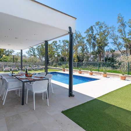 Beach Villa Cosins 1 Mel By Sealand Villas Alcudia  Eksteriør billede
